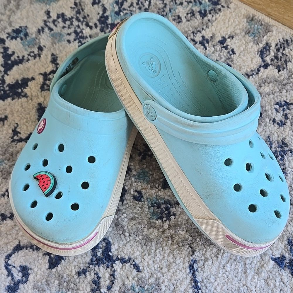 Crocs Light Blue Clogs Pink Accents 1 Watermelon crock charm included Kids Child - Picture 15 of 16